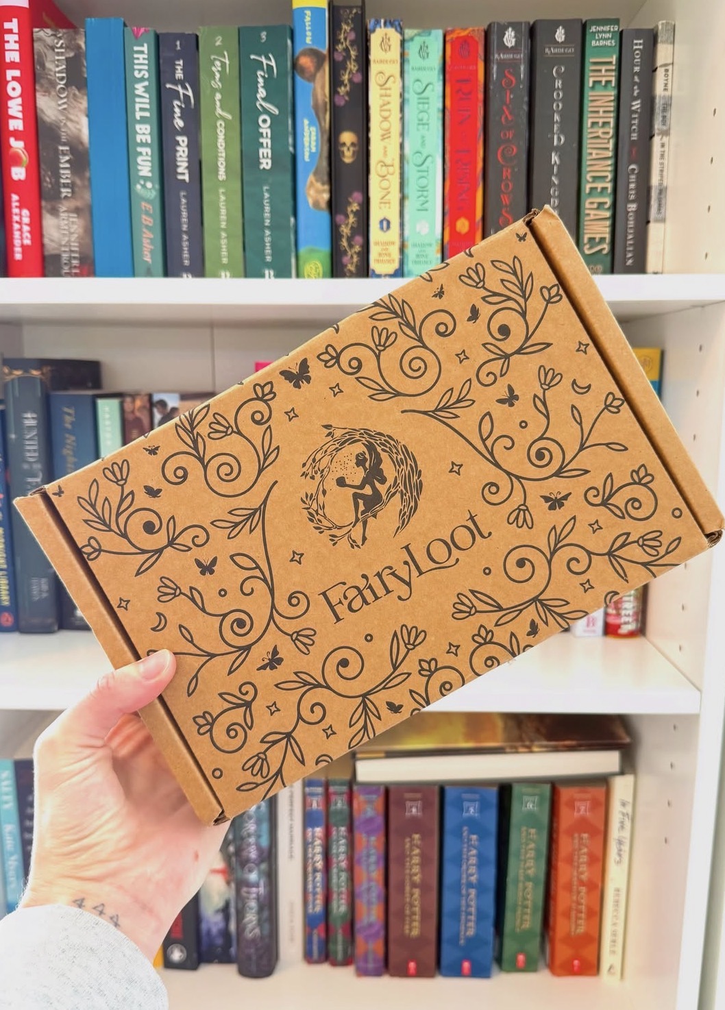 FairyLoot box featured by @emsbookishnook
